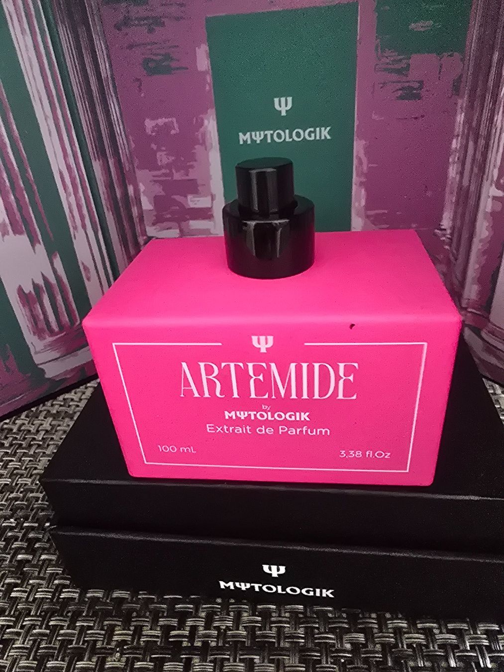 Profumi & Eau de Toilette: Extrait de Parfum unisexe exclusivité 2025 – Nuovo (secondo la descrizione) da prilly venduto da amelbara 1