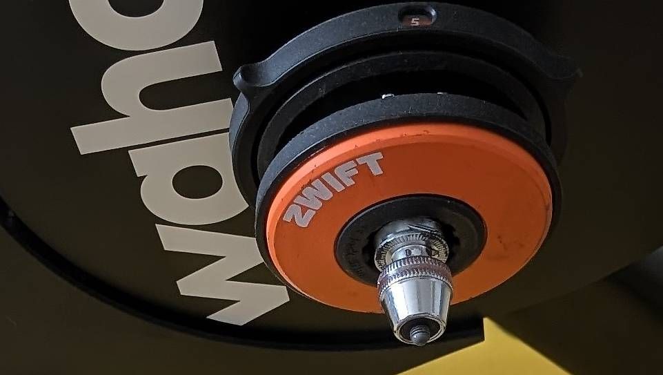 Hometrainer: Wahoo KICKR CORE 2 ZWIFT Cog/Click – Gebraucht aus Safenwil von cra_7xy2 1