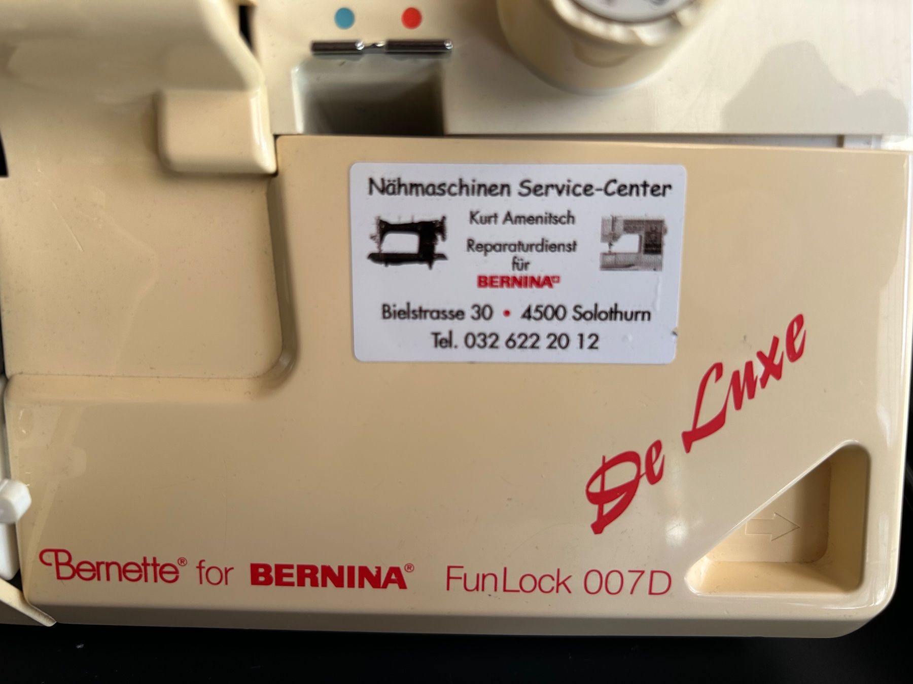 Bernina Machines à coudre: Bernette for BERNINA FunLock 007D Overlockmaschine – D'occasion à curio par iri_7hxt 1