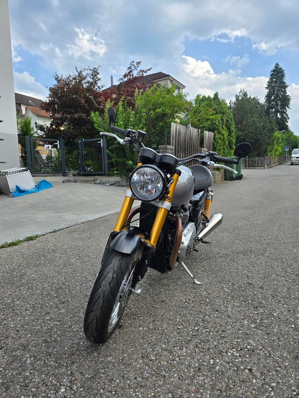 Triumph Route: Triumph Thruxton 1200 R  Umbau – D'occasion à steffisburg par daclasera 1