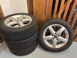 Kompletträder mit Winterreifen 205/55 R16 HXL für VW
