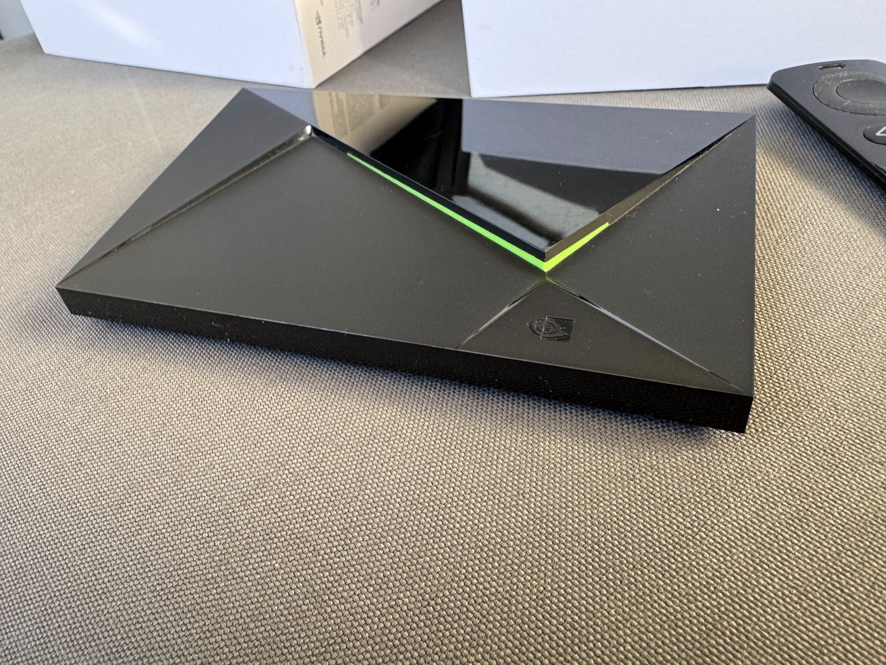 Nvidia Shield TV 4K HDR Streaming Media Player. Comme neuve (D'occasion ...