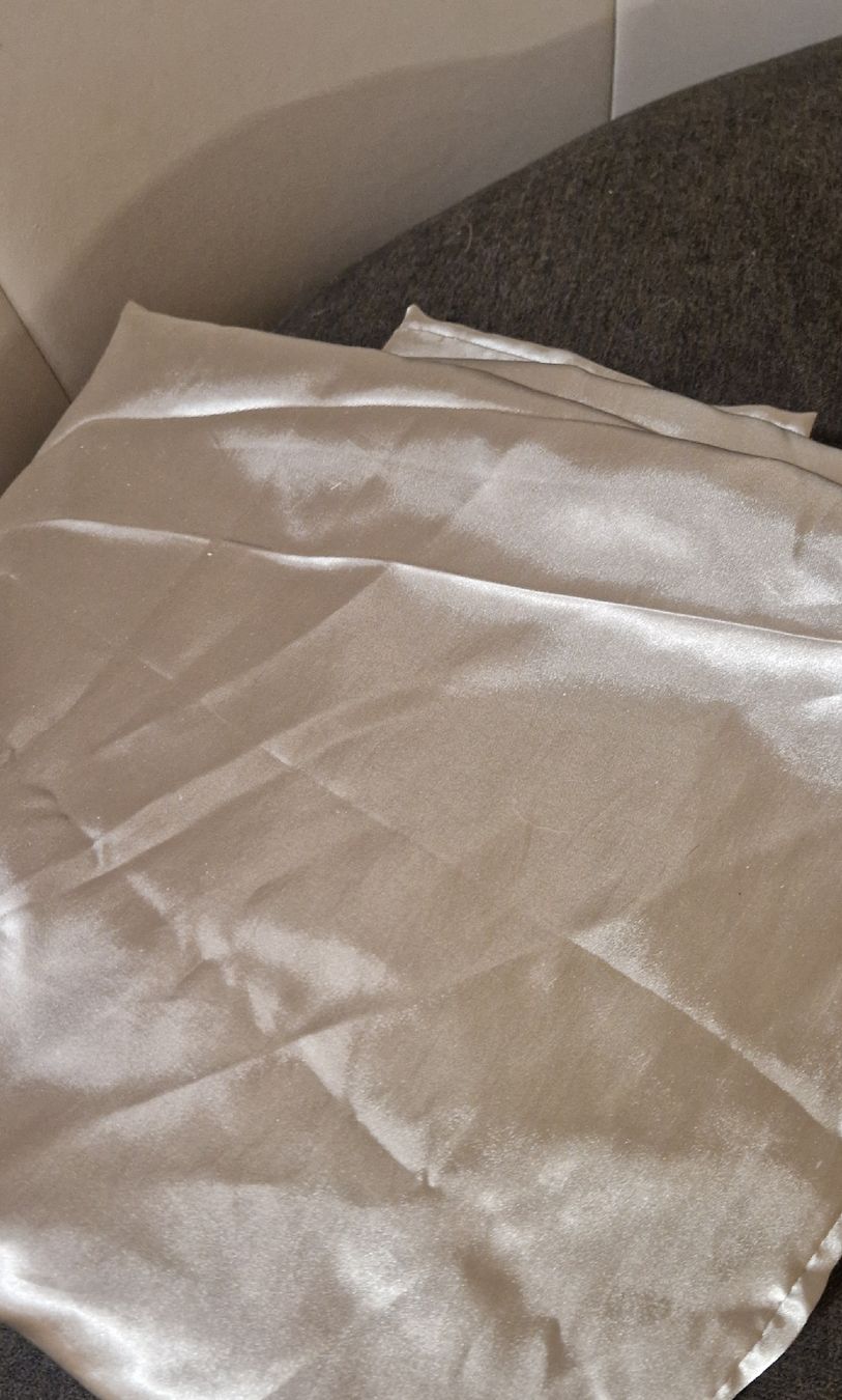 Bettwäsche: Drap housse satiné, 190x200 cms argenté – Neu (gemäss Beschreibung) aus Versoix von aline_b 1