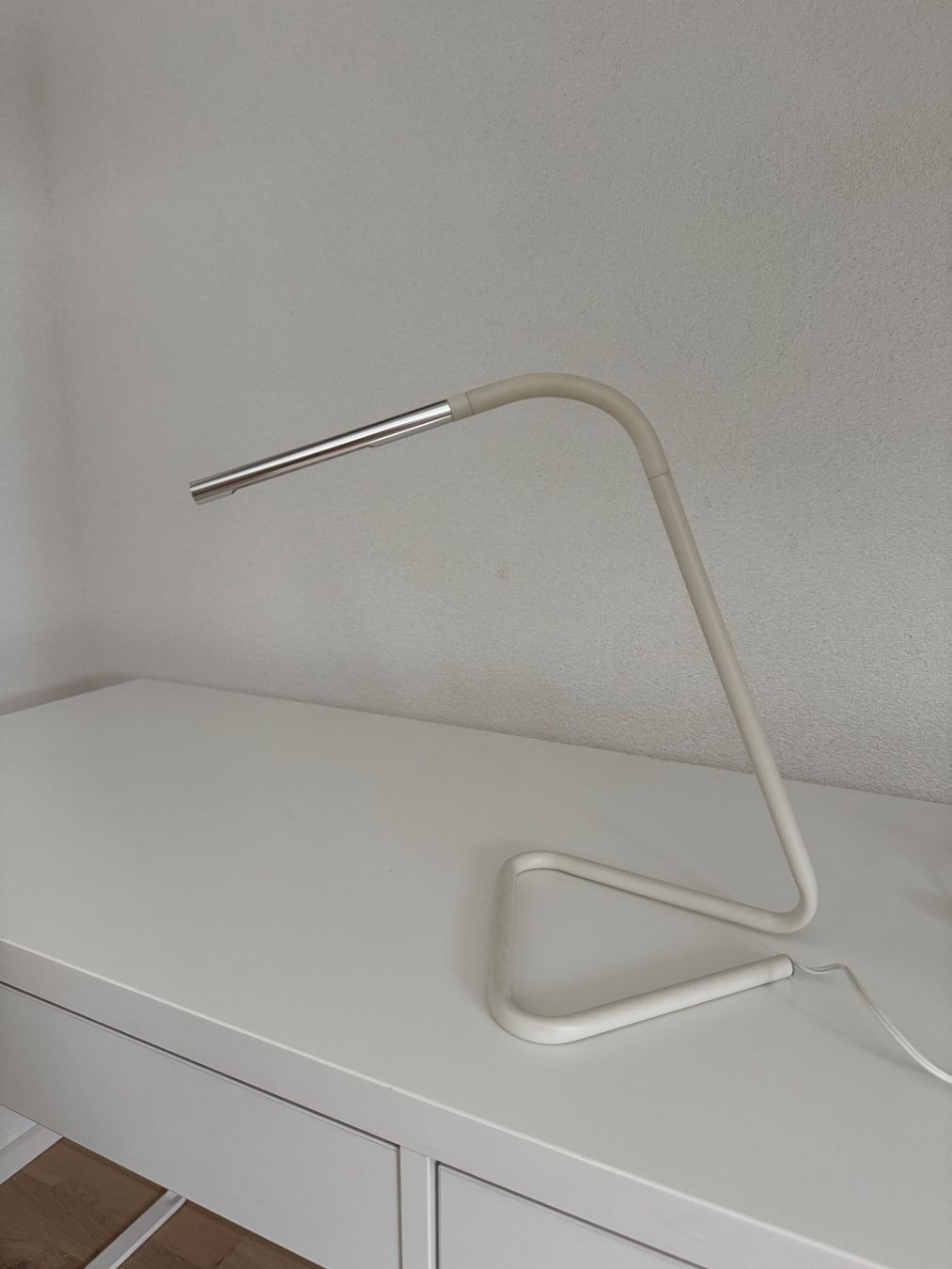 Lampade: Tischlampe, weiss – Usato da Basel venduto da linaschymura