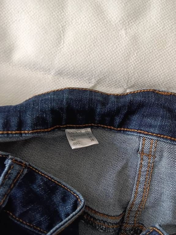 Jeans: Jeans bleu – D'occasion à Yverdon par Nany6