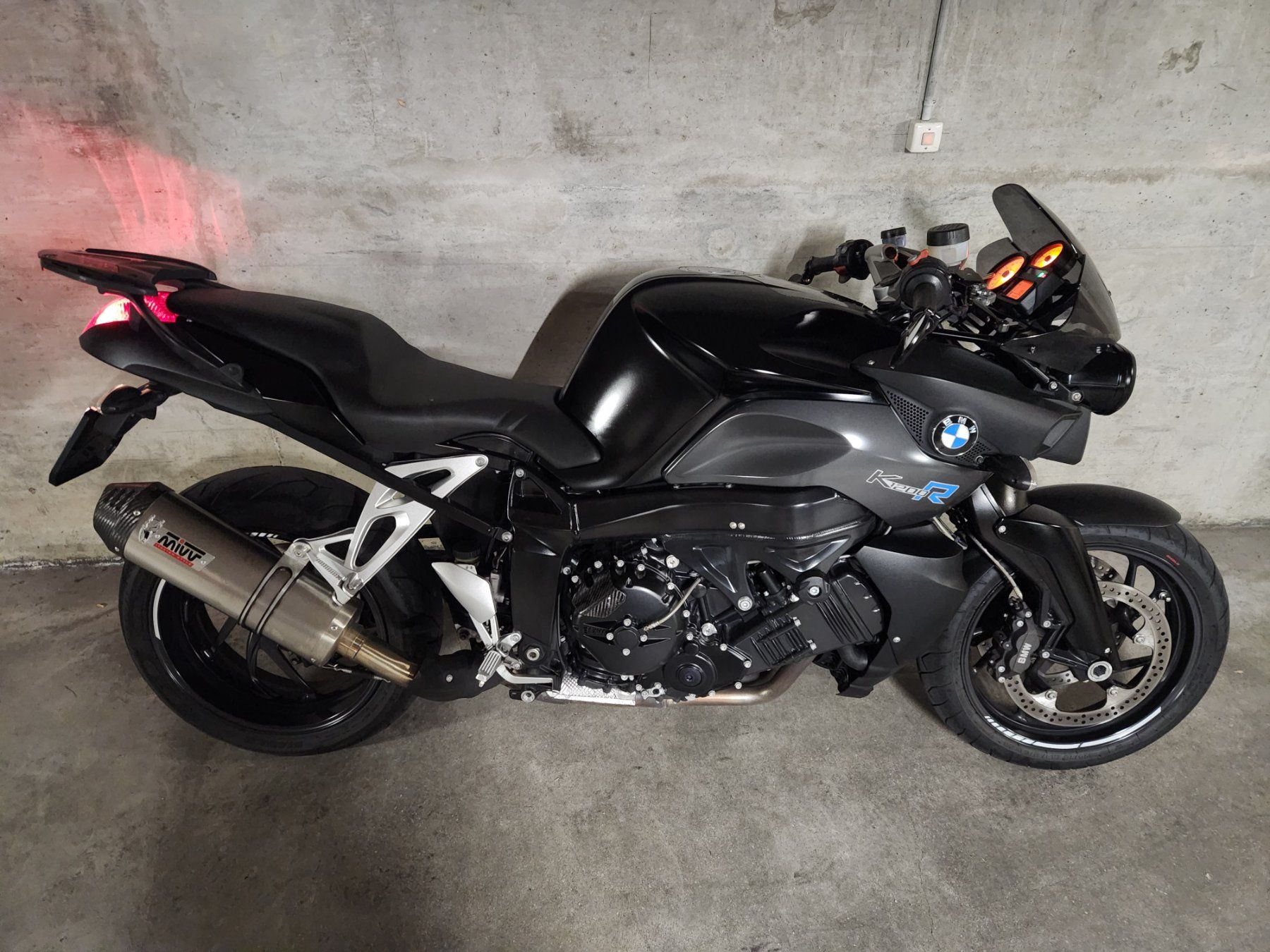 BMW Strada: BMW K1200R – Usato da Lausanne venduto da chr_nk6k
