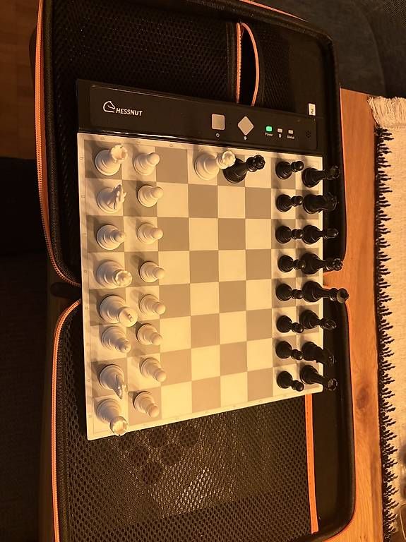 Spiele: Jeu échec électronique Chessnut Go – Gebraucht aus St-Sulpice VD von dav22rs 1