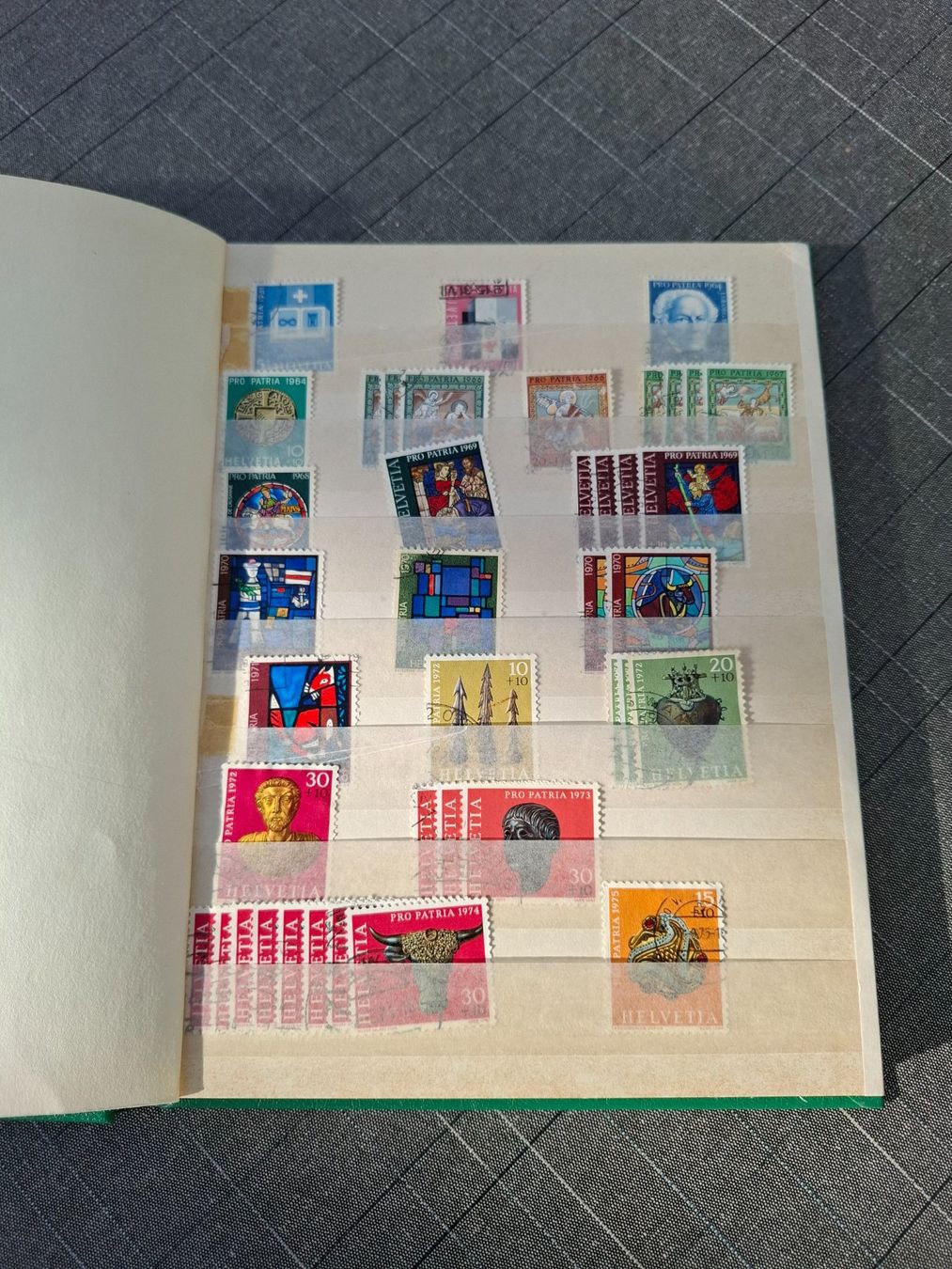 Tutti i francobolli: Briefmarken, Postmarken, Album, Sammlung – Usato da Eschlikon venduto da Timotwo 3