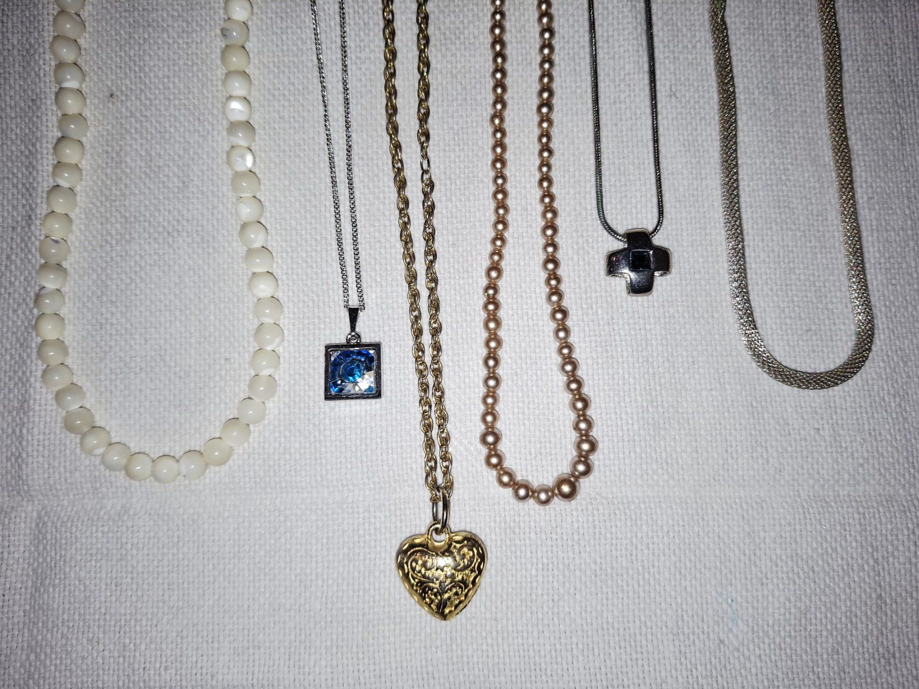 Autres bijoux: * 6 Halsketten * – D'occasion à Weiningen ZH par nic--ole 3