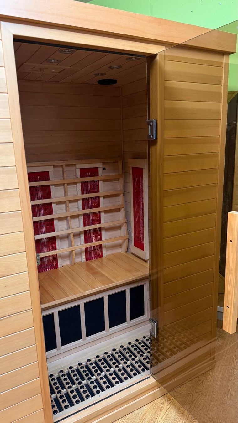 Sauna & Zubehör: Infrarotsauna AT 3 – Gebraucht aus Unterägeri von Waldi0510 1