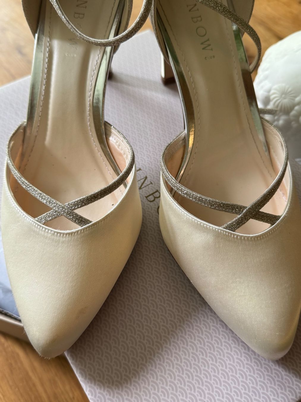 Damenschuhe: Brautschuhe aus Satin Gr. 40 – Neu (gemäss Beschreibung) aus Schindellegi von RR09 2