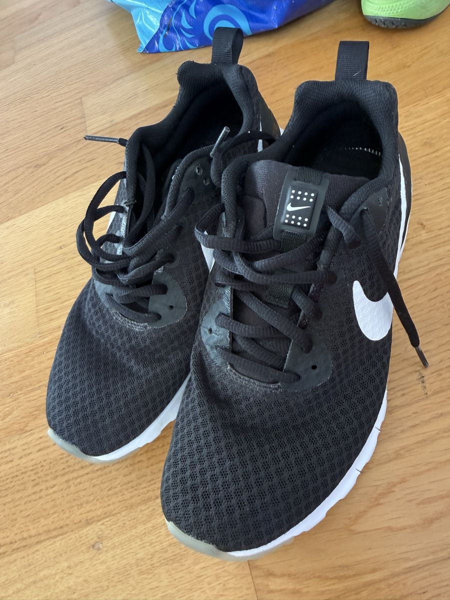 Nike Herrenschuhe: Turnschuhe Gr. 40 – Gebraucht aus Zürich von schanet01