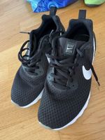 Turnschuhe Gr. 40