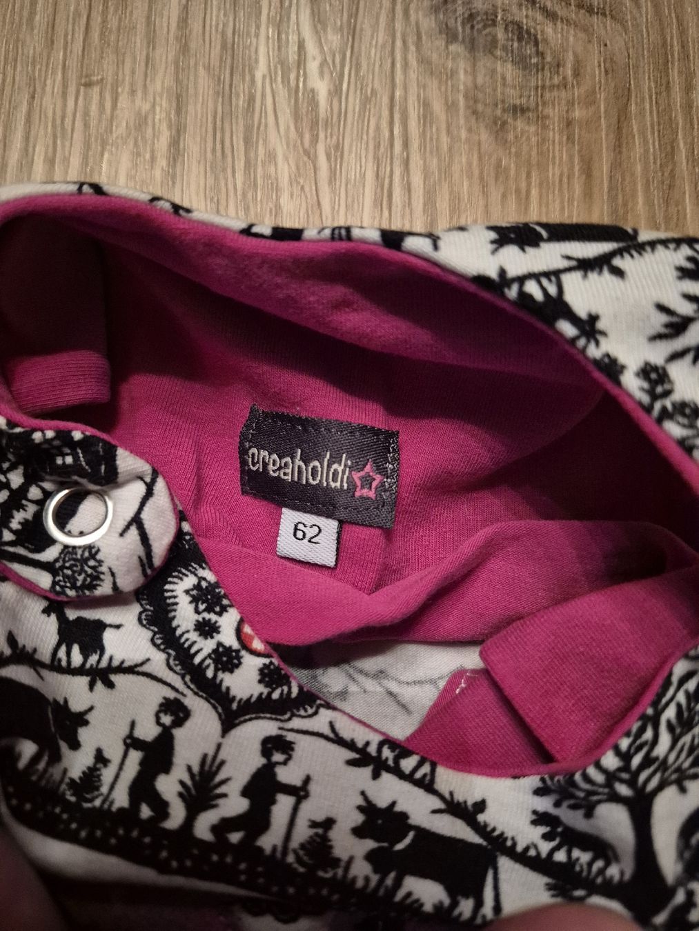 Hosen: Strampler Scherenschnitt-Motiv rosa Grösse 62 – Gebraucht aus Walenstadt von Ani23 1