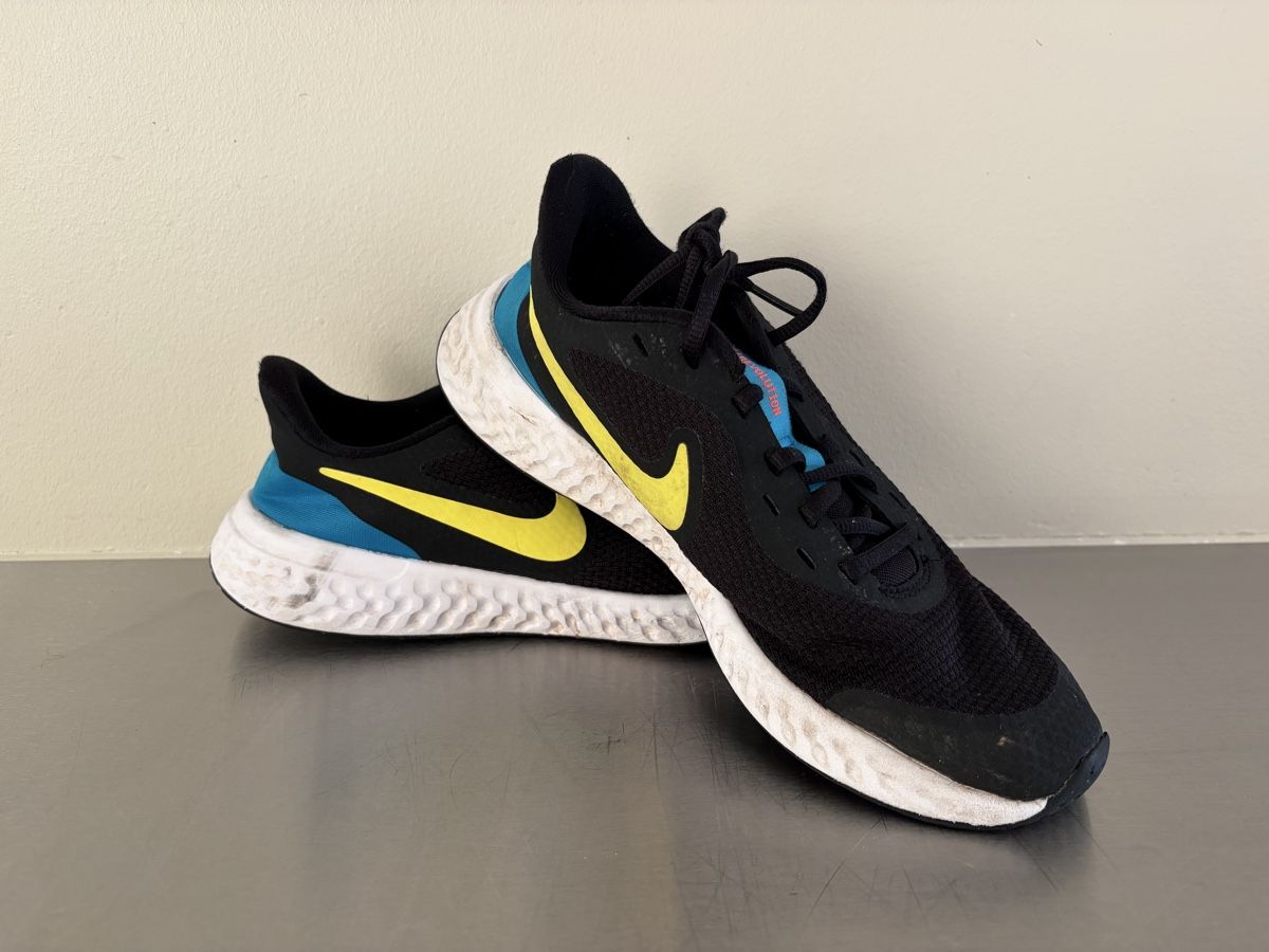Nike Scarpe da uomo: Turnschuh Nike (Gr. 39) – Usato da Madetswil venduto da tigerfisch 1