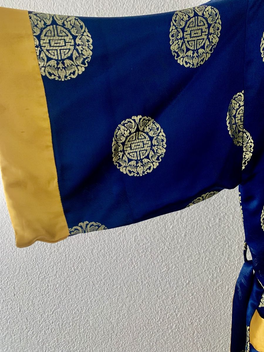 Internationale Kunst: MORGENMANTEL SEIDE – Neu (gemäss Beschreibung) aus Ittigen von Aida99 3