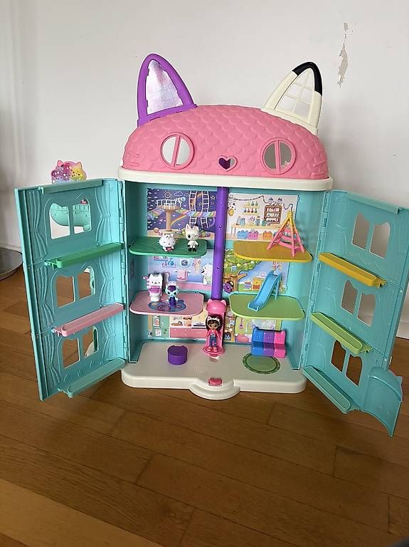 Case e mobili per bambole: Gabby Dollhouse – Usato da Basel venduto da Stef114