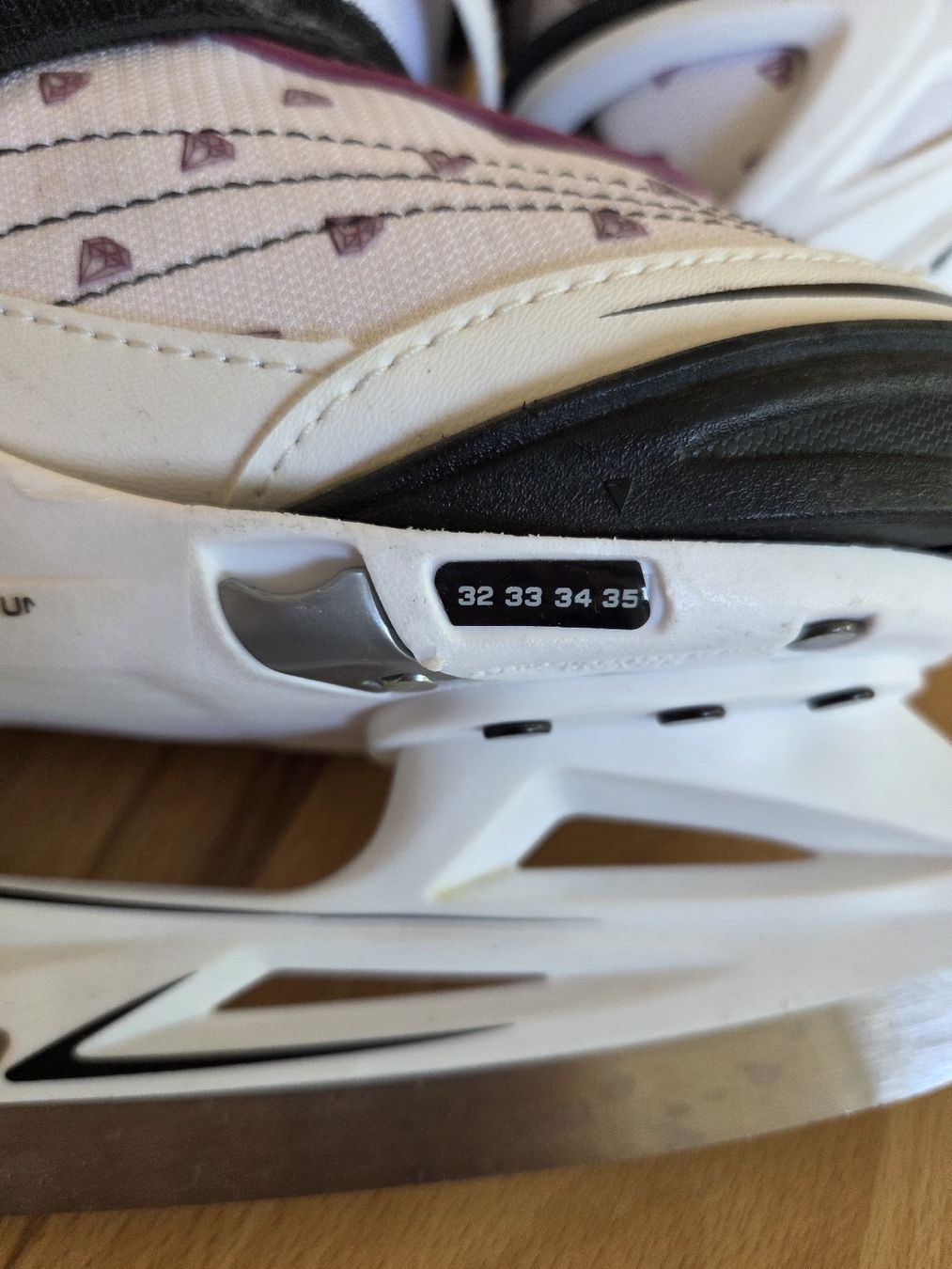 Pattini da ghiaccio: Eislaufschuhe Luna Grösse 32-35 gebraucht – Usato da Rickenbach Sulz venduto da Flores1980 3
