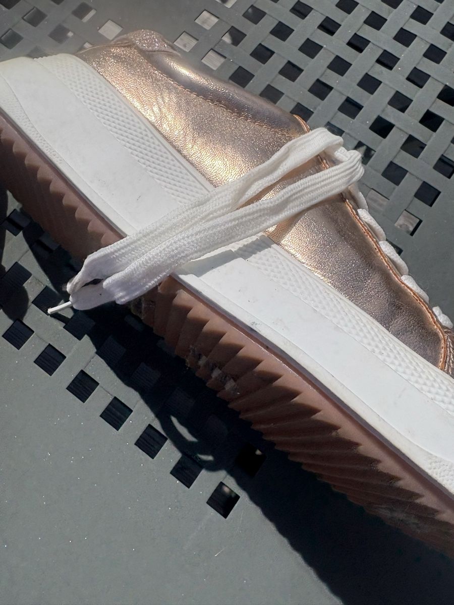 Damenschuhe: Rosegoldene Sneaker aus Mailand , NEU – Neu (gemäss Beschreibung) aus Obbürgen von bugi6868 1