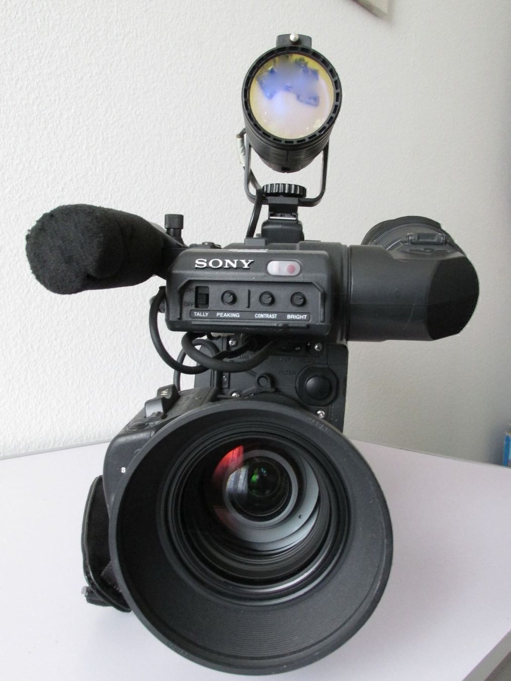 Sony Videocamere: Sony Video Camera DSR 130 – Usato da Zürich venduto da E77 2