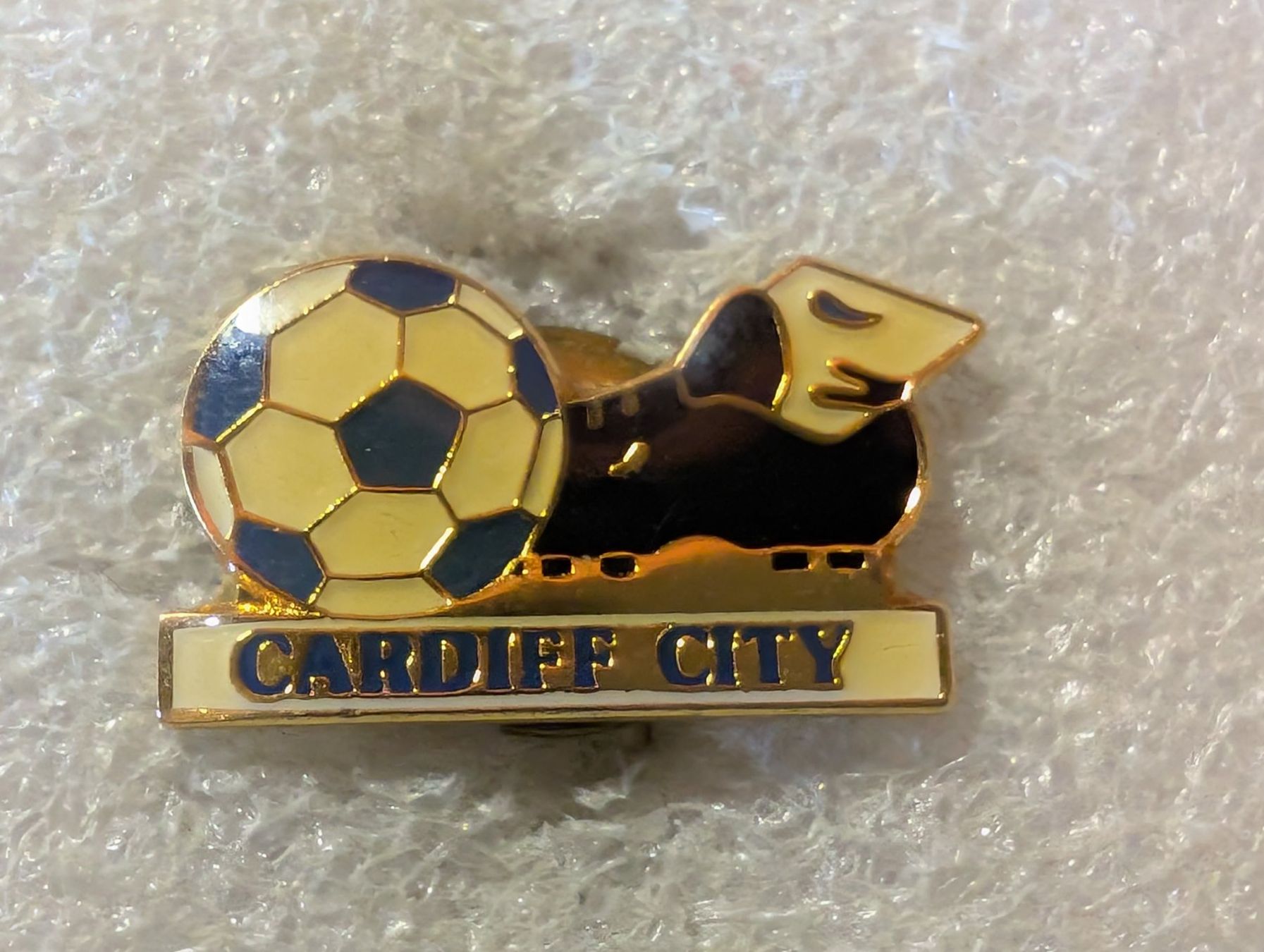 Placchette & Badge: Ansteckpin 181: Cardiff City – Usato da Oppligen venduto da Pin-Fall-Shop