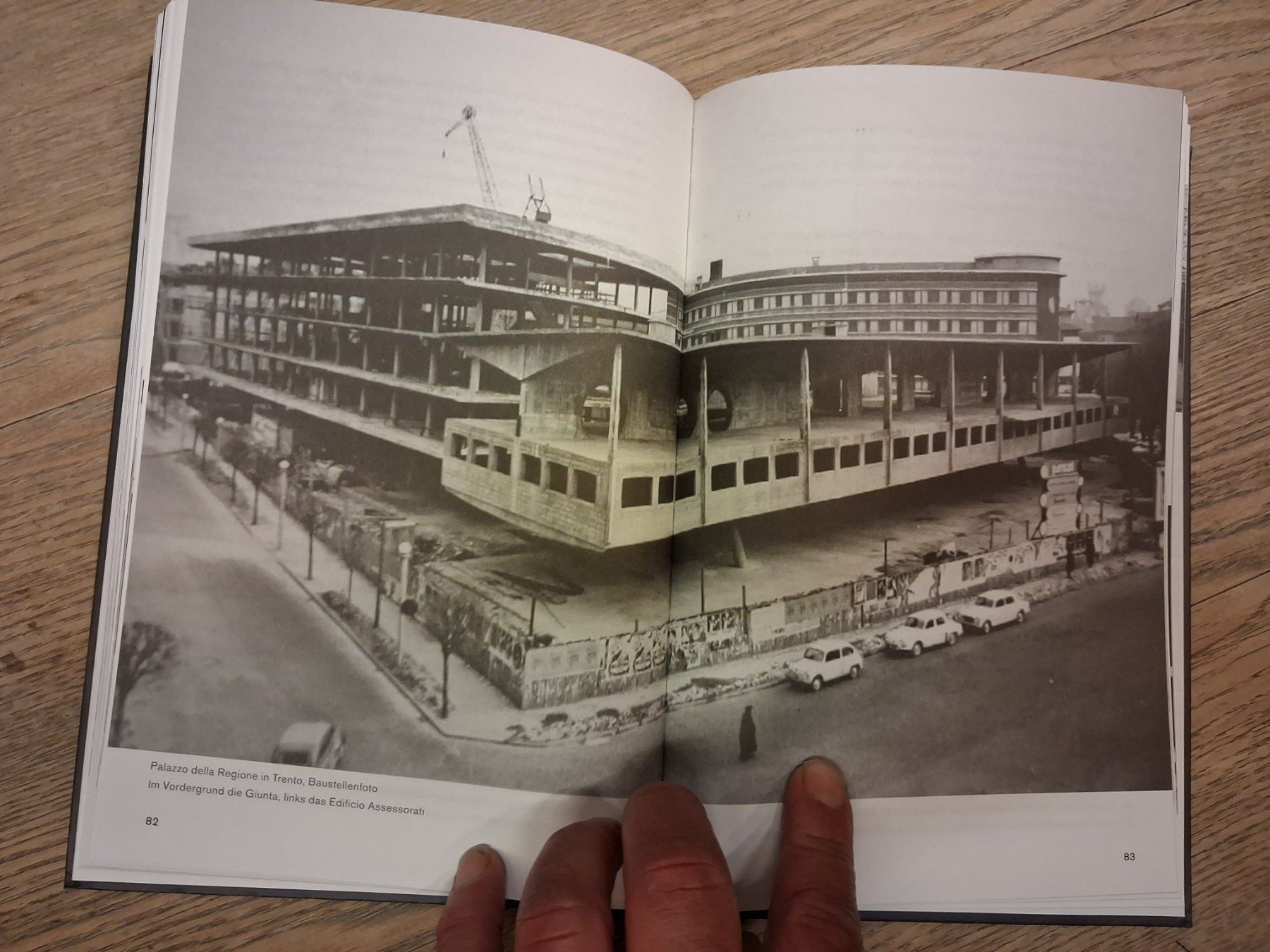 Libri: ARCHITEKTUR Dialog der Konstrukteure HERZOG MEURON KOOLHAAS – Usato da Welschenrohr venduto da Regool 4