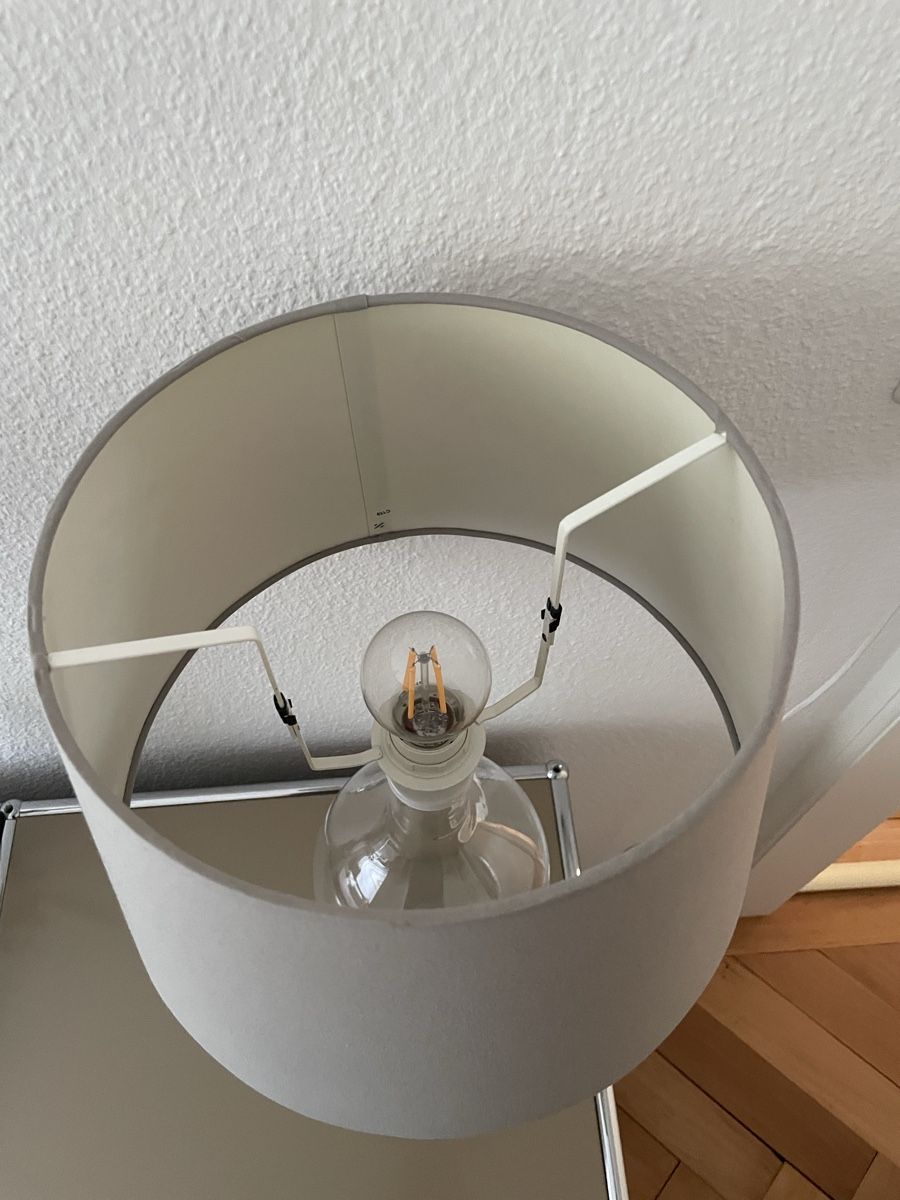 Ikea Lampen: Tischlampe Glasfuß mit Lampenschirm in greige – Gebraucht aus Zürich von sro_kn6w 2