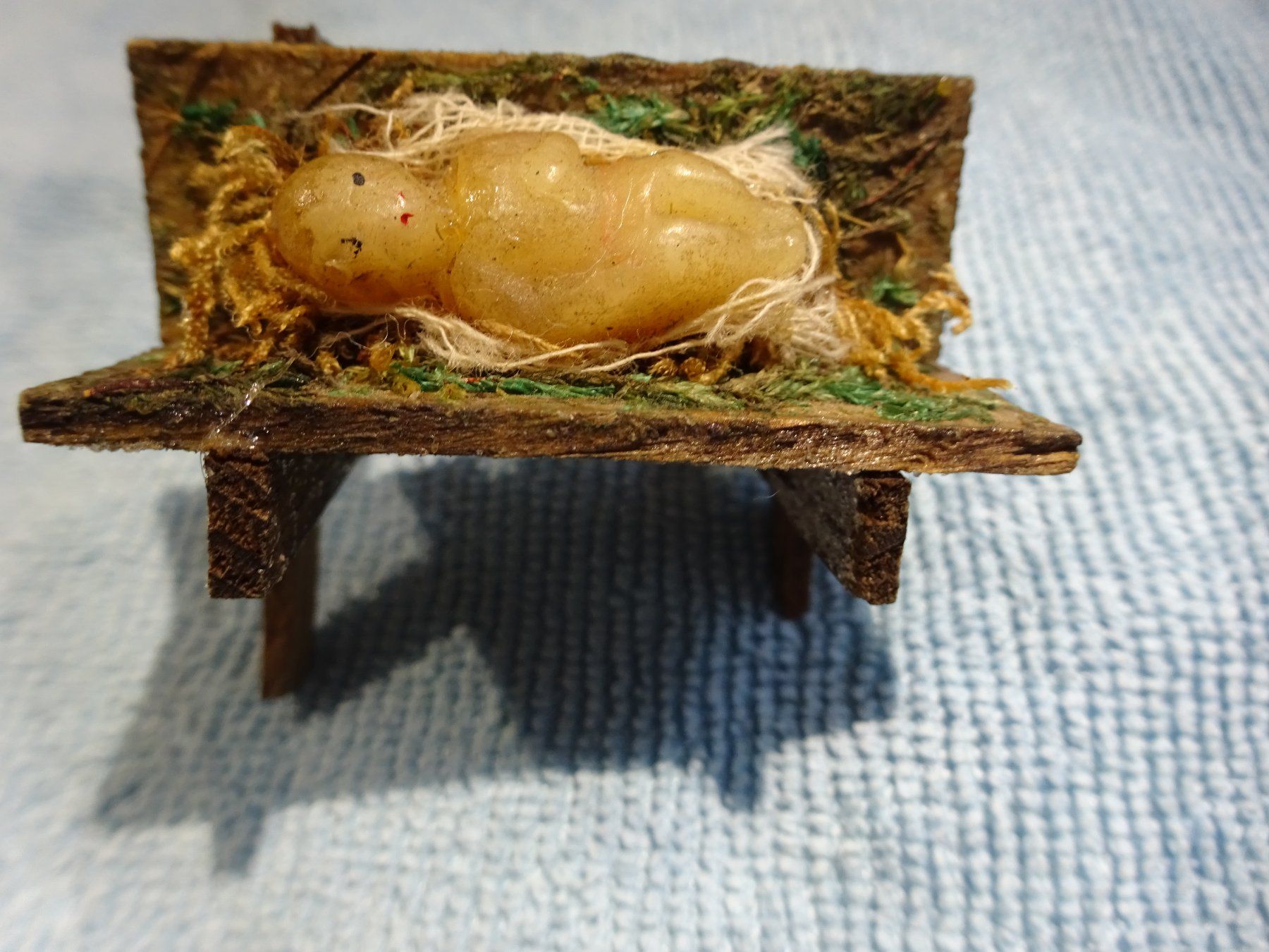 Sculture & Statue: Mini Bidermeier Krippe / Wachs – Usato da Esslingen venduto da eintagammeer 5