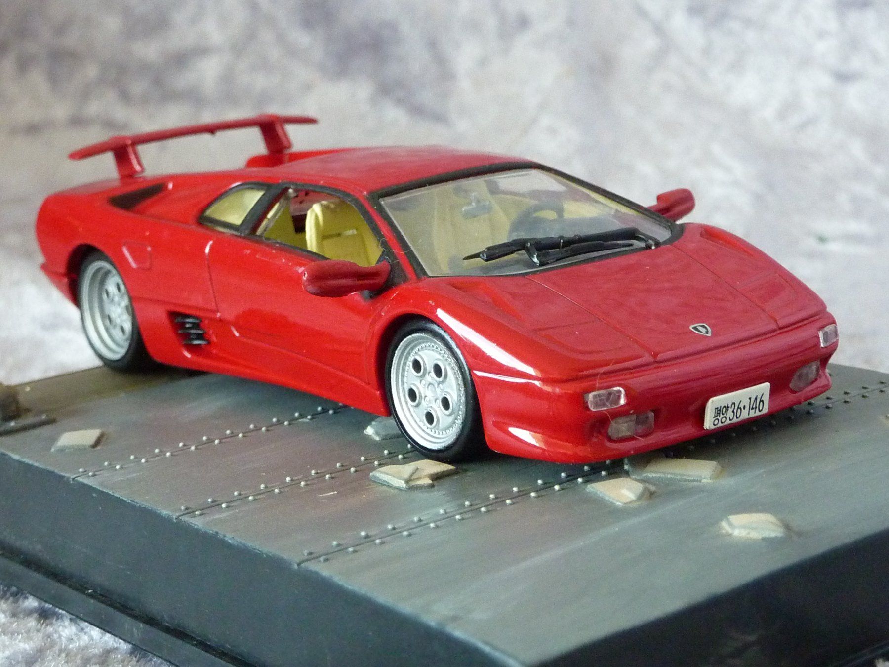 Lamborghini Modellini d'auto: Lamborghini Diablo James Bond  1:43 – Usato da Dürrenäsch venduto da modellautos4you 4