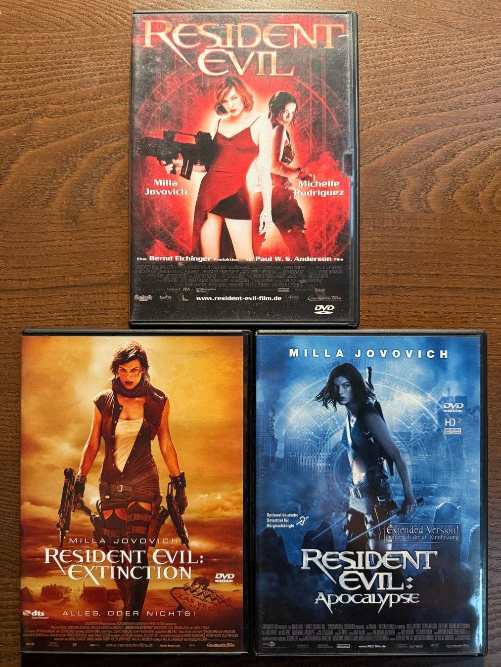 Tutti i DVDs: Resident Evil - Teil 1 bis 3 – Usato da Zürich venduto da FilmFreunde