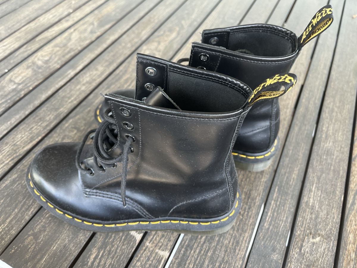 Dr. Martens Scarpe da uomo: Stiefel Dr. Martens – Usato da Amriswil venduto da Calvin_1969 1