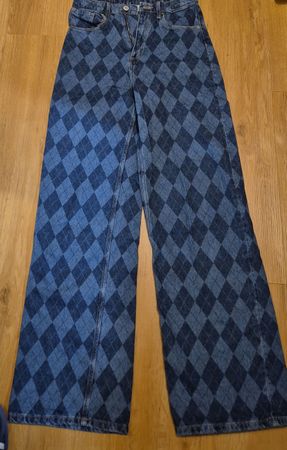 Coole Damen Jeans mit Rautenmuster, Grösse 36/38