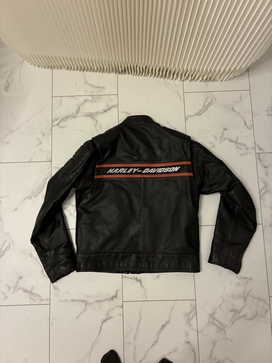 Harley-Davidson Vestes: Harley-Davidson Lederjacke M – D'occasion à Niederweningen par Claritine 2
