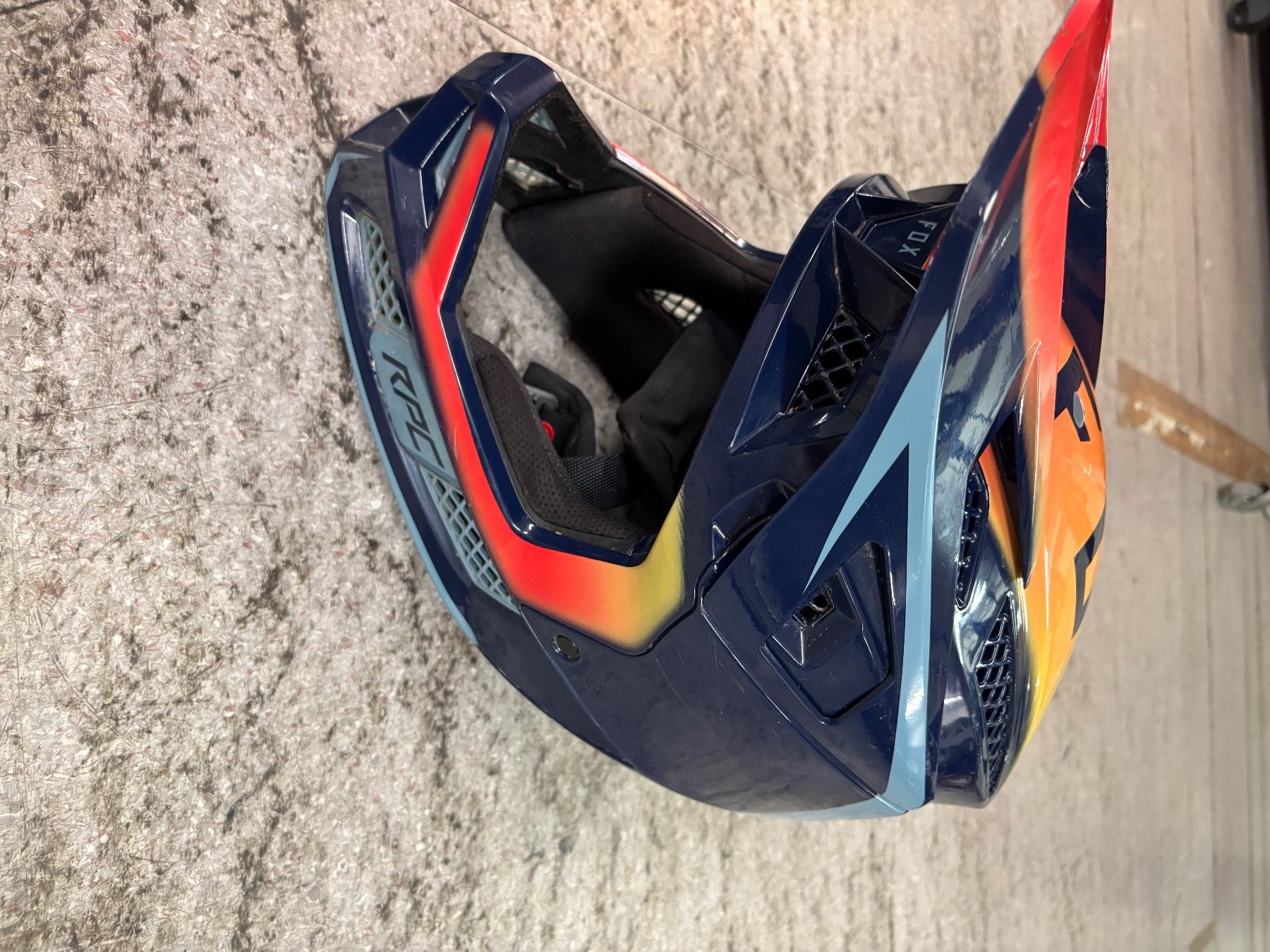 Fox Caschi: Fox Rampage Pro Carbon (Downhill Helm) – Usato da Kilchberg ZH venduto da and_6lzs 1