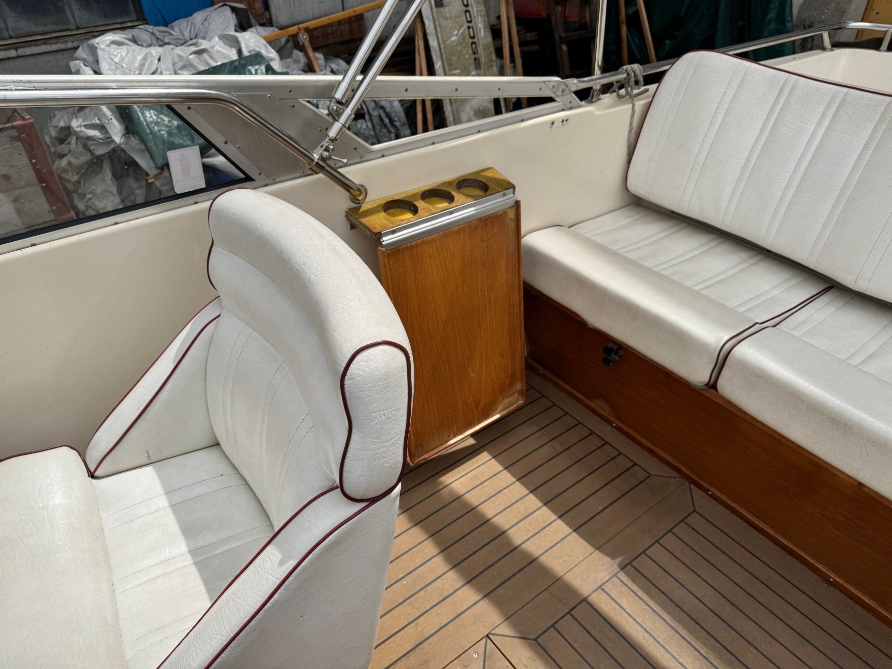 Windy Barche: WINDY 22 SPORT -  EINTAUSCH PW BOOTE - HAFENPLATZ – Usato da Avenches venduto da BOOTTRANSPORTE 9