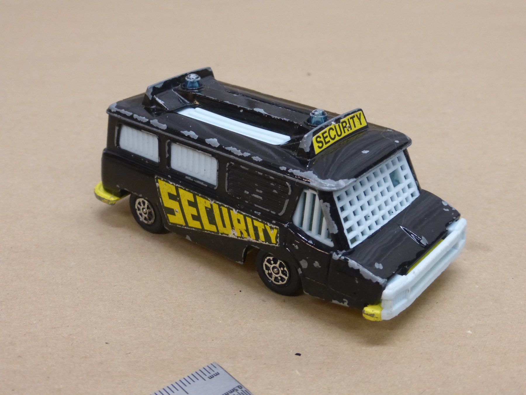 Corgi Toys Voitures modèles: Corgi High Speed Van Security schwarz gebraucht Modellauto – D'occasion à Gempen par Smokie72 1