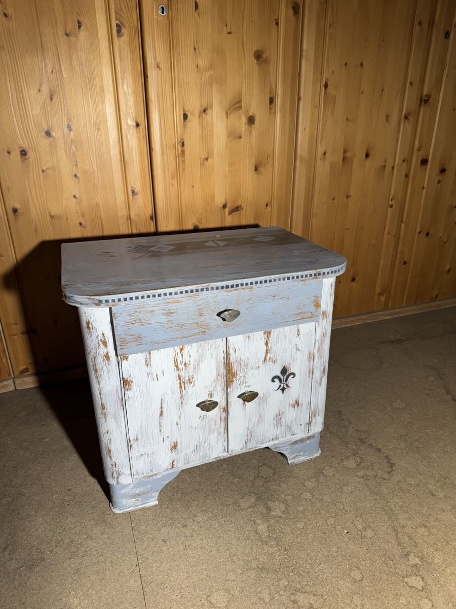 Comodini: Nachttisch Shabby Chic – Usato da Nussbaumen TG venduto da boltsi_87