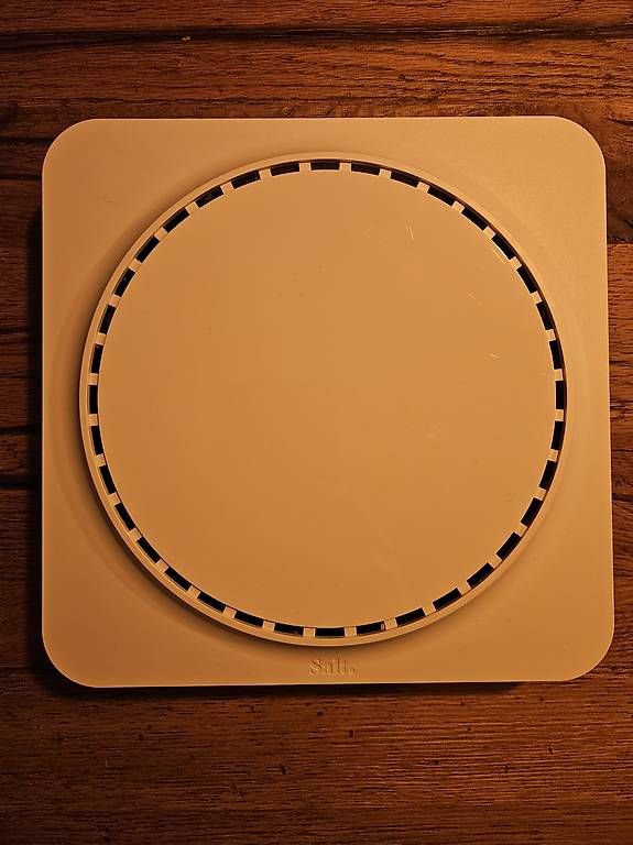 Modem & Router: Salt Fiber Box WiFi Router – Usato da Solothurn venduto da yxcvbnoah 3