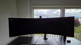 Samsung Odyssey G9 - G95T