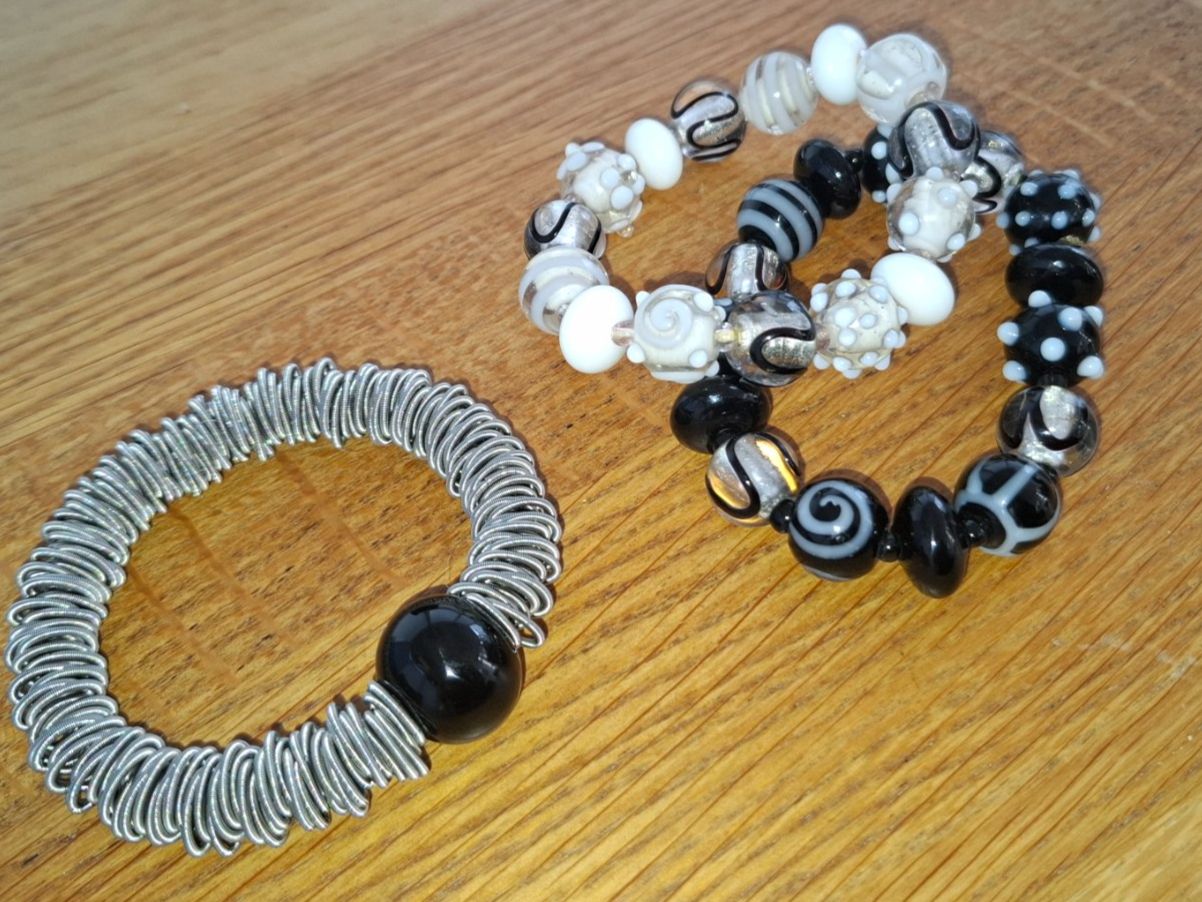 Murano Armbänder & -reifen: Armschmuck aus MURANO-Glas – Neu und originalverpackt aus Thun von pilist