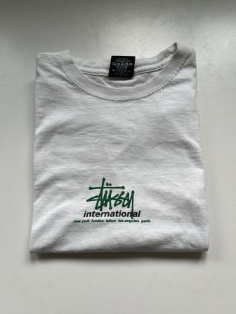 Stüssy Print T-Shirt – White/Green – Guter Zustand