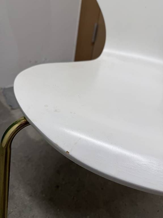Stühle: Weisser Stuhl mit goldenen Beinen – Gebraucht aus Bern von victoria.sophie 2