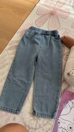 Kinder Jeans Hose hellblau Gummibund Grösse 2-3 Jahre