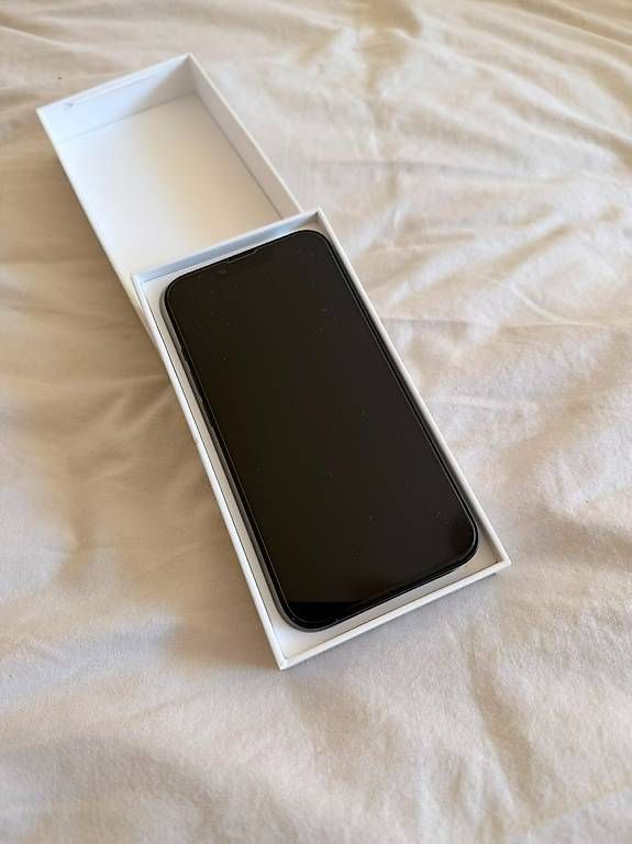 Telefoni cellulari / Smartphones: Apple IPhone 13 – Usato da Siebnen venduto da tamara5803 1