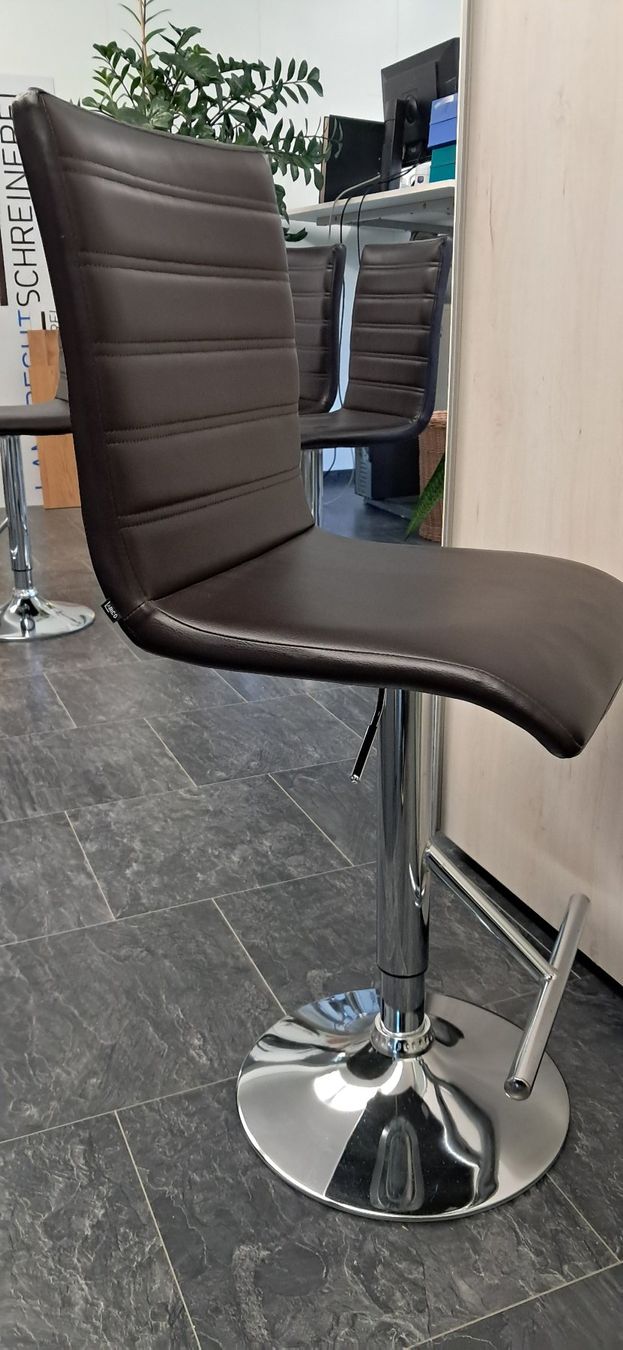 Hocker: 4 Barhocker höhenverstellbar – Gebraucht aus Bassersdorf von liberty04 1