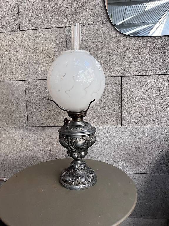 Lampade: Schöne Petrollampe um 1900 – Usato da Zollikofen venduto da Maxmaria