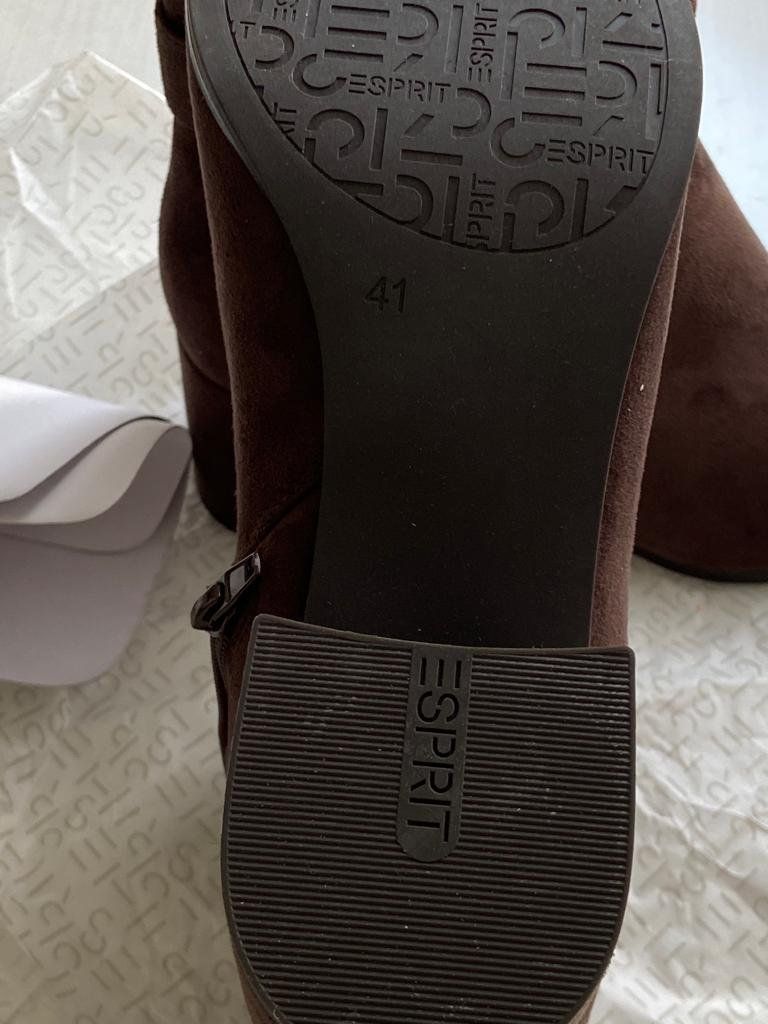 Esprit Scarpe da donna: Esprit Stiefeletten Gr. 41 neu – Nuovo (secondo la descrizione) da Thalwil venduto da Briscolina 1