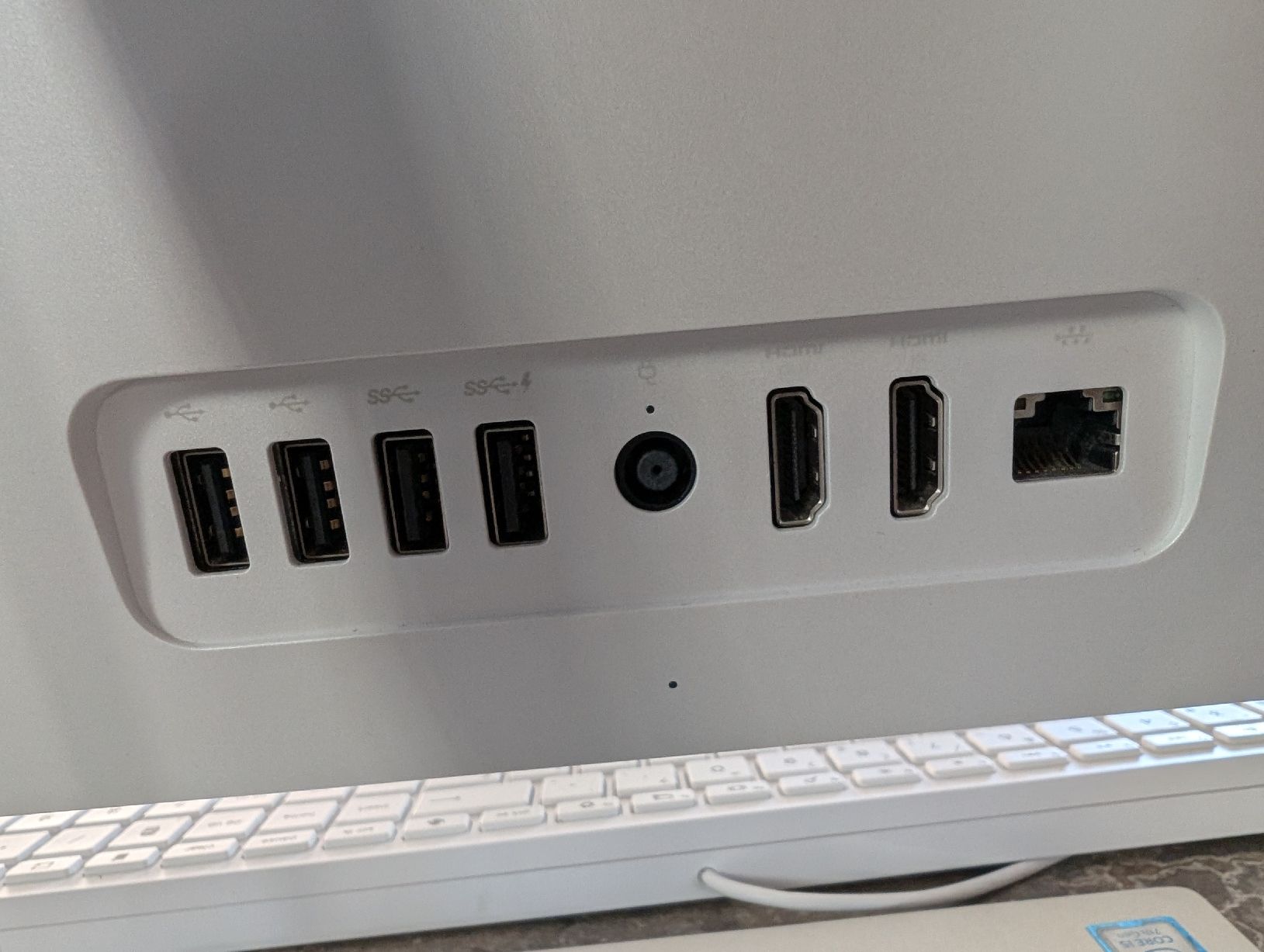 Hewlett Packard PCs: HP All-in-One Computer 24-r0xx – Gebraucht aus Füllinsdorf von relyw 3
