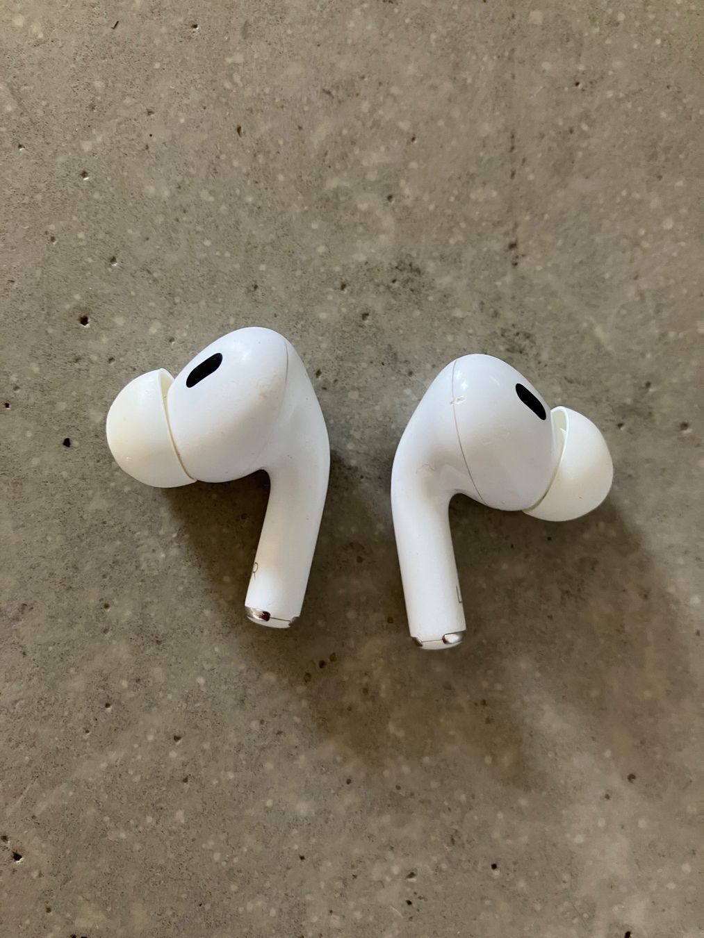 Apple Casques audio: APPLE Air Pods Pro 2 – D'occasion à Lausanne par mr.v 7