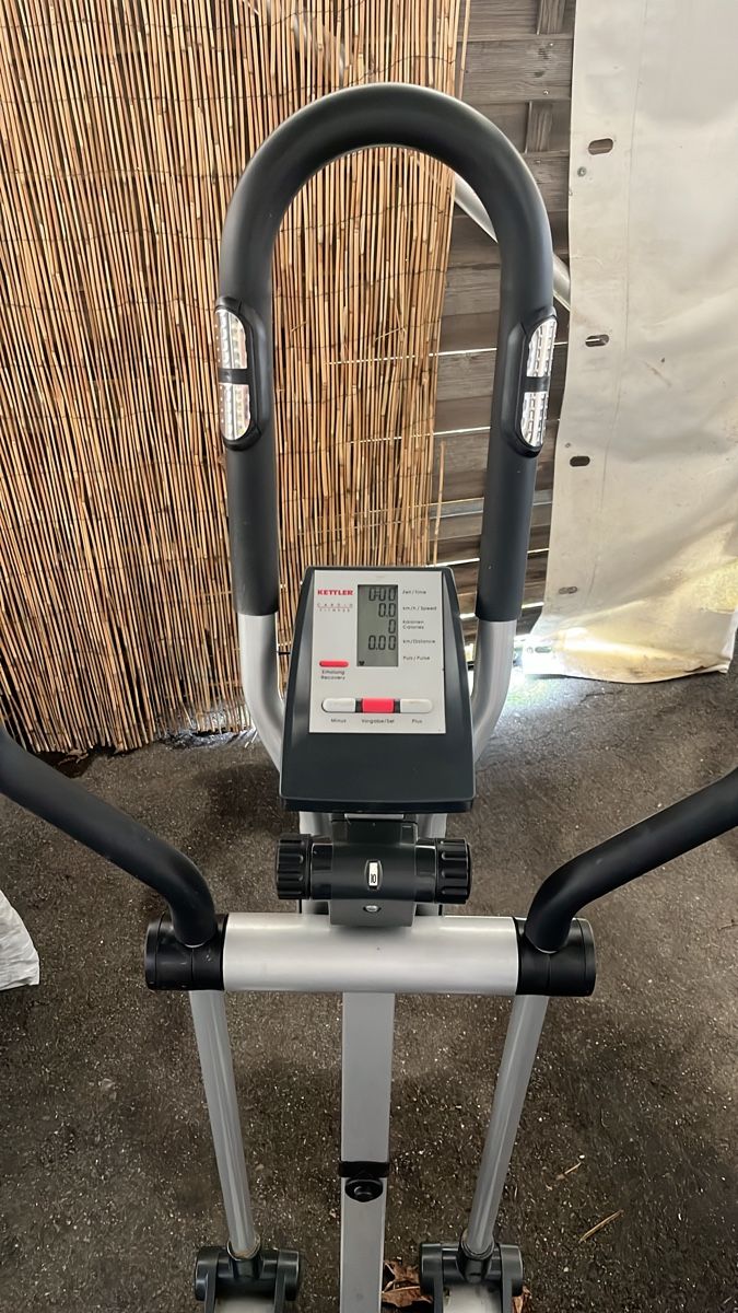 Kettler Hometrainer: Kettler Heimtrainer Ergometer - Fit durch den Sommer – Usato da Wiggen venduto da mfgUrs